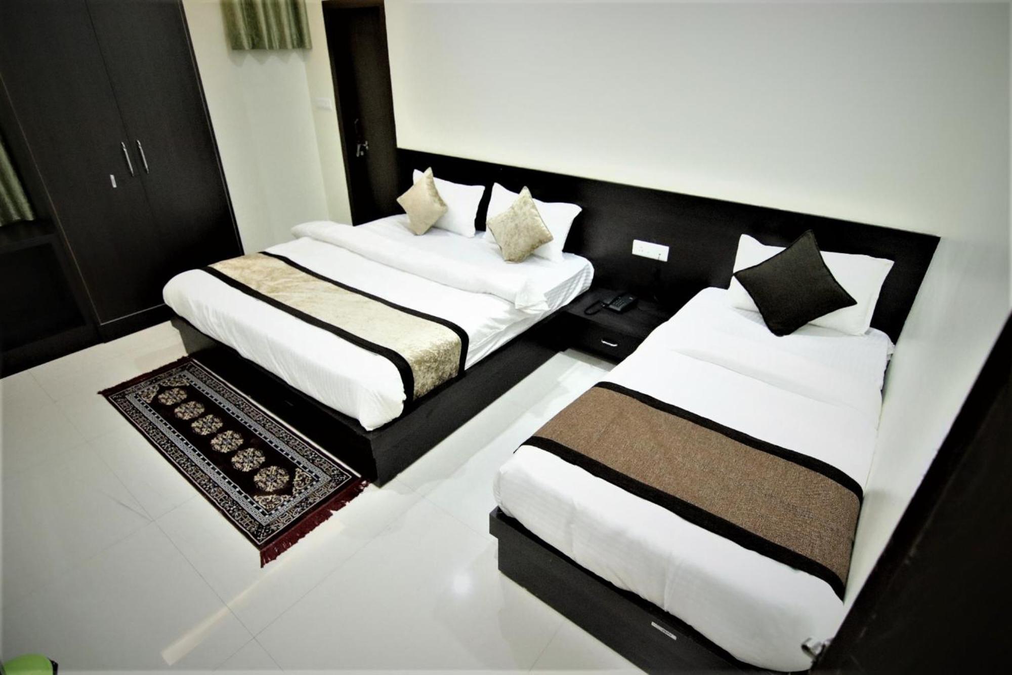 Hotel Ravi Residency Bharatpur Buitenkant foto