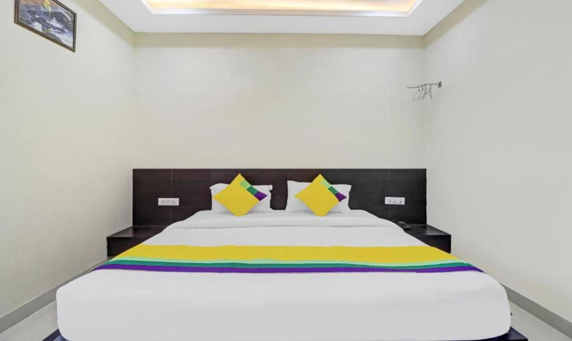 Hotel Ravi Residency Bharatpur Buitenkant foto