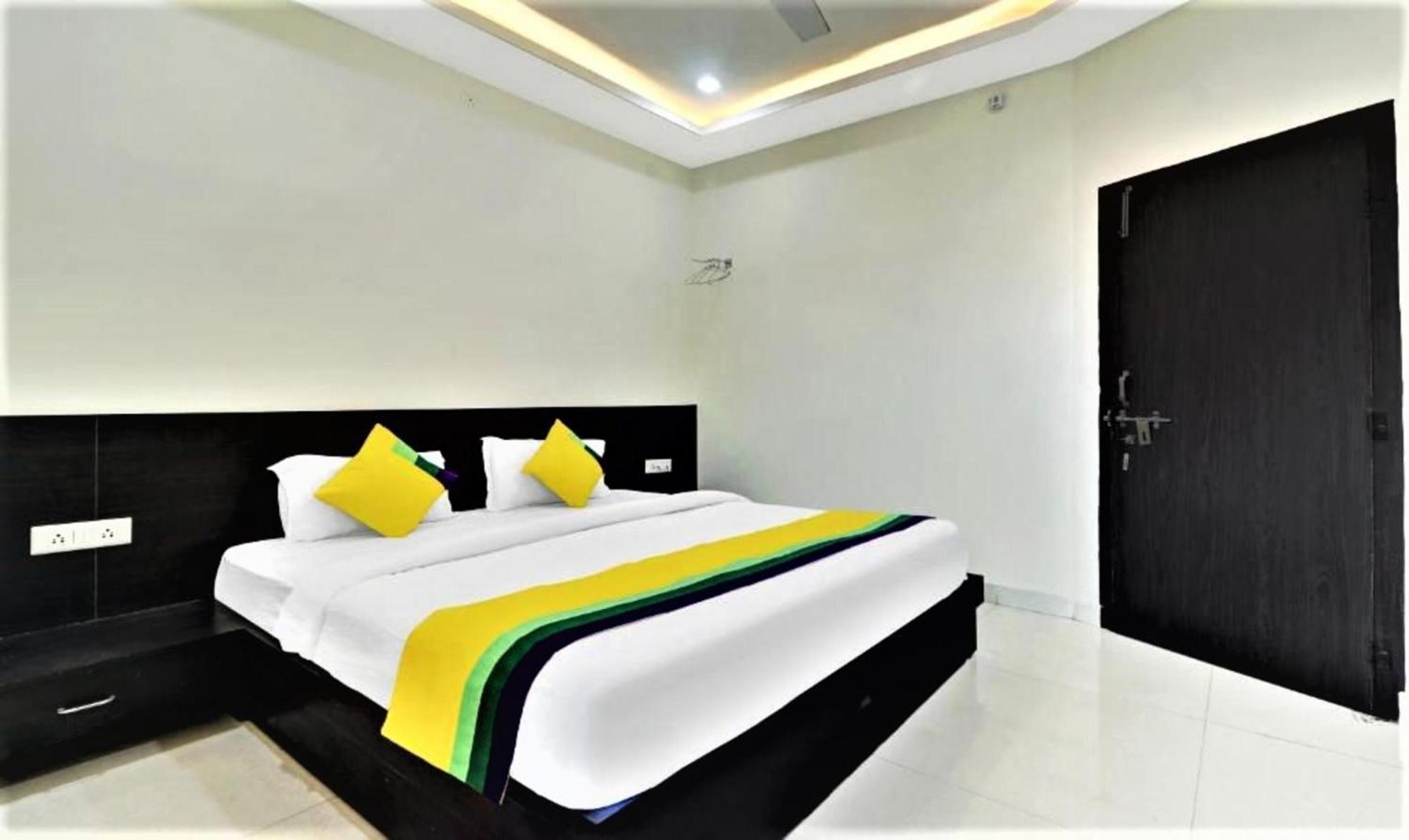 Hotel Ravi Residency Bharatpur Buitenkant foto